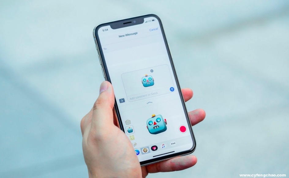 苹果更新至 iOS 11.1.2 后惊现黑屏-烽巢网