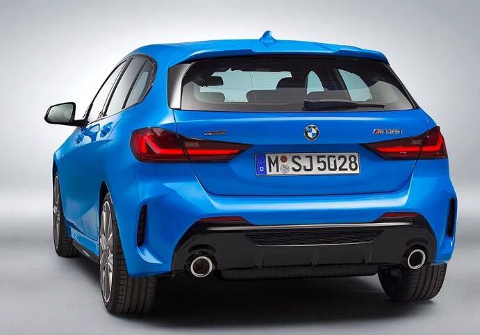 BMW 全新 1 系入门级车型登场-锋巢网